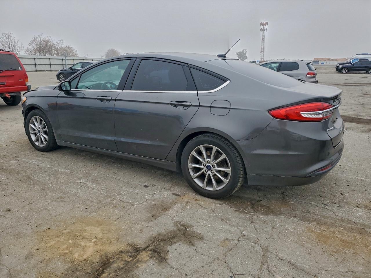 2017 FORD FUSION SE photo 2