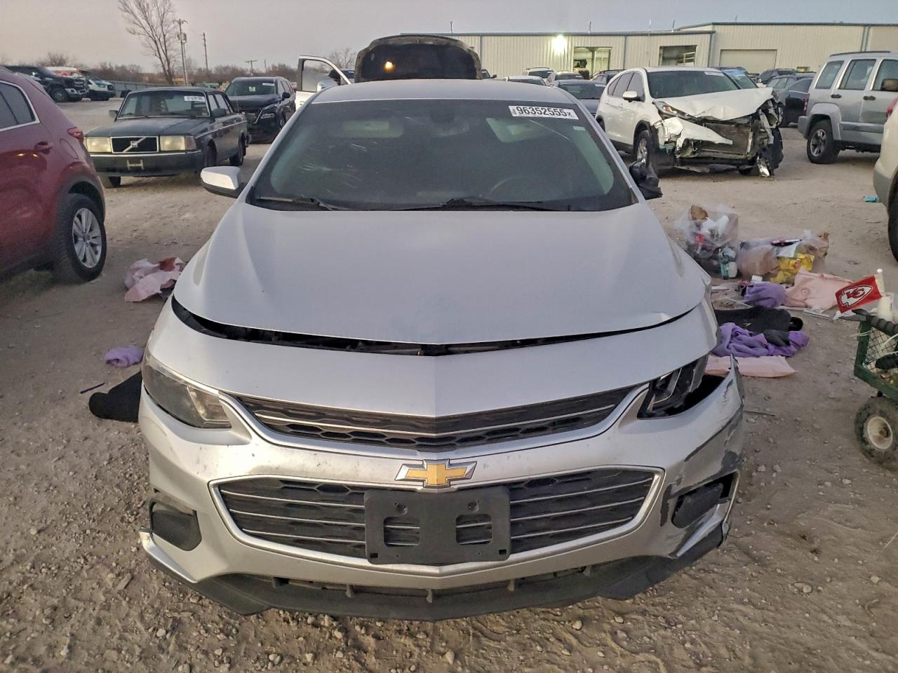 2017 CHEVROLET MALIBU LT photo 5