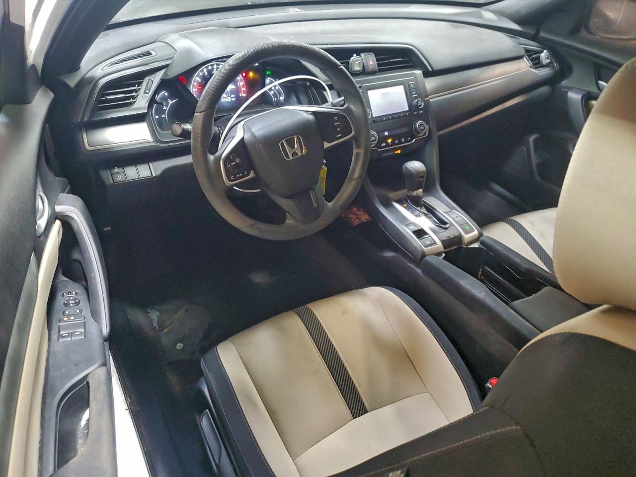 2016 HONDA CIVIC LX photo 8