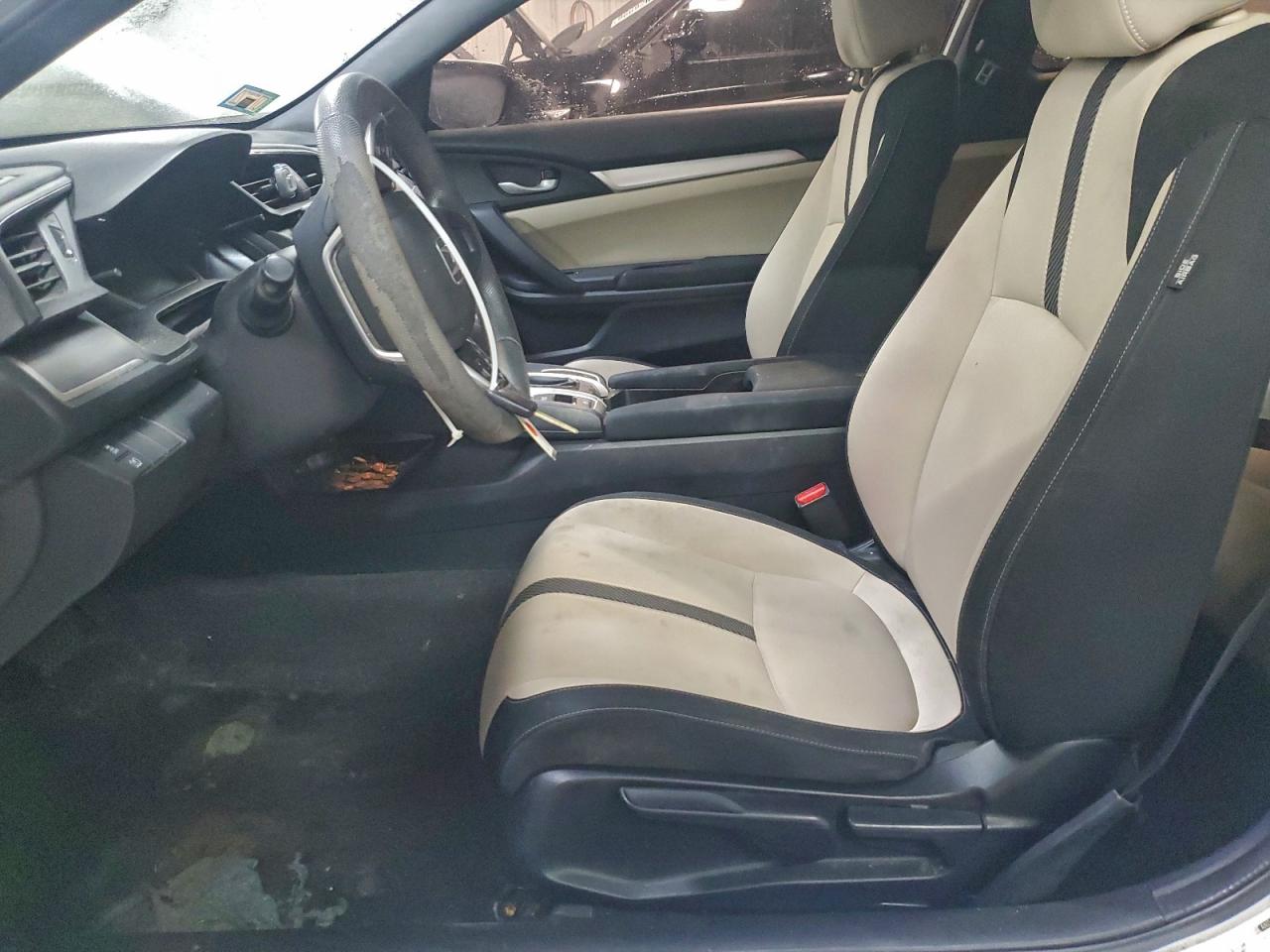 2016 HONDA CIVIC LX photo 7