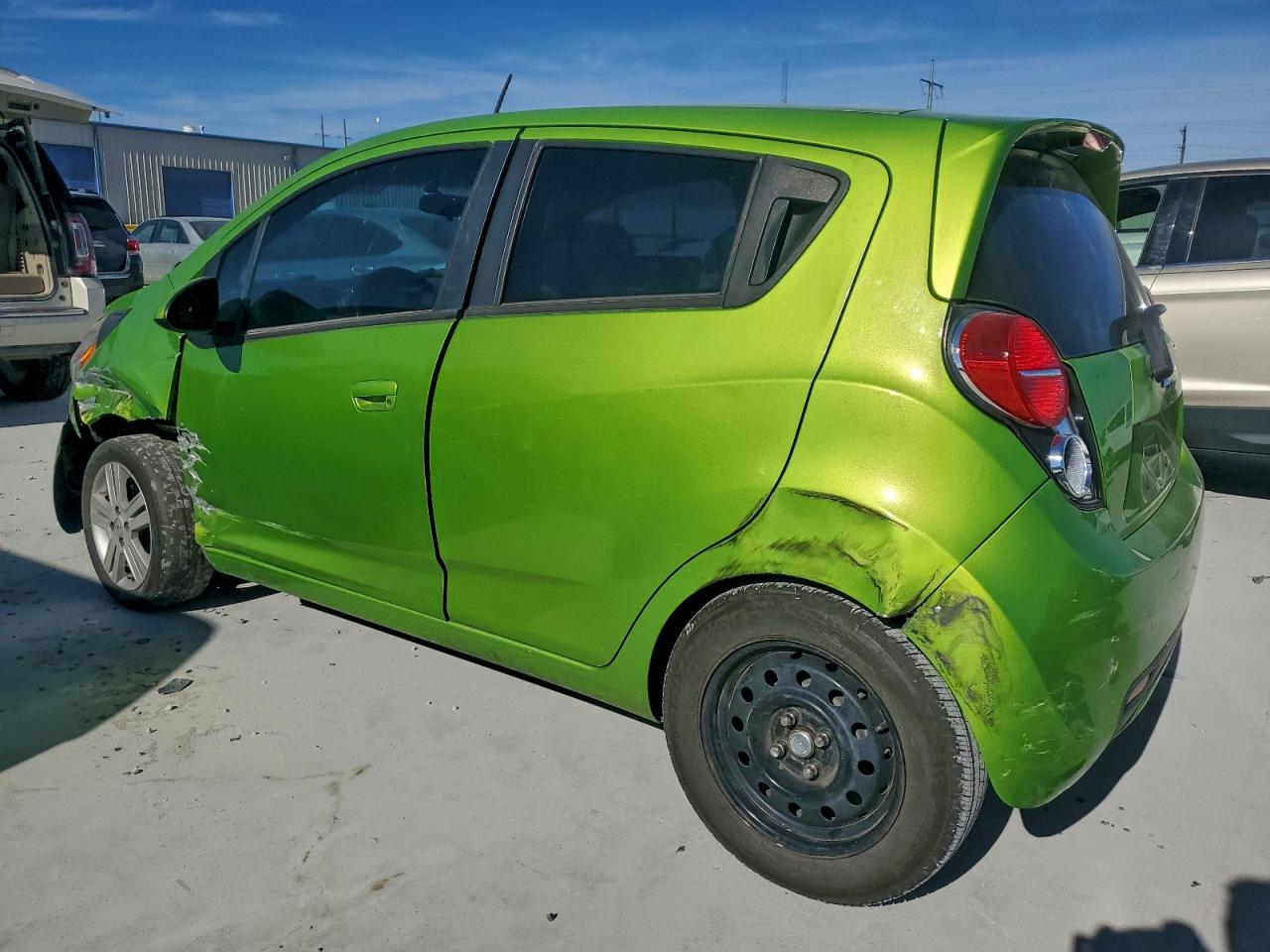 2015 CHEVROLET SPARK 1LT photo 2