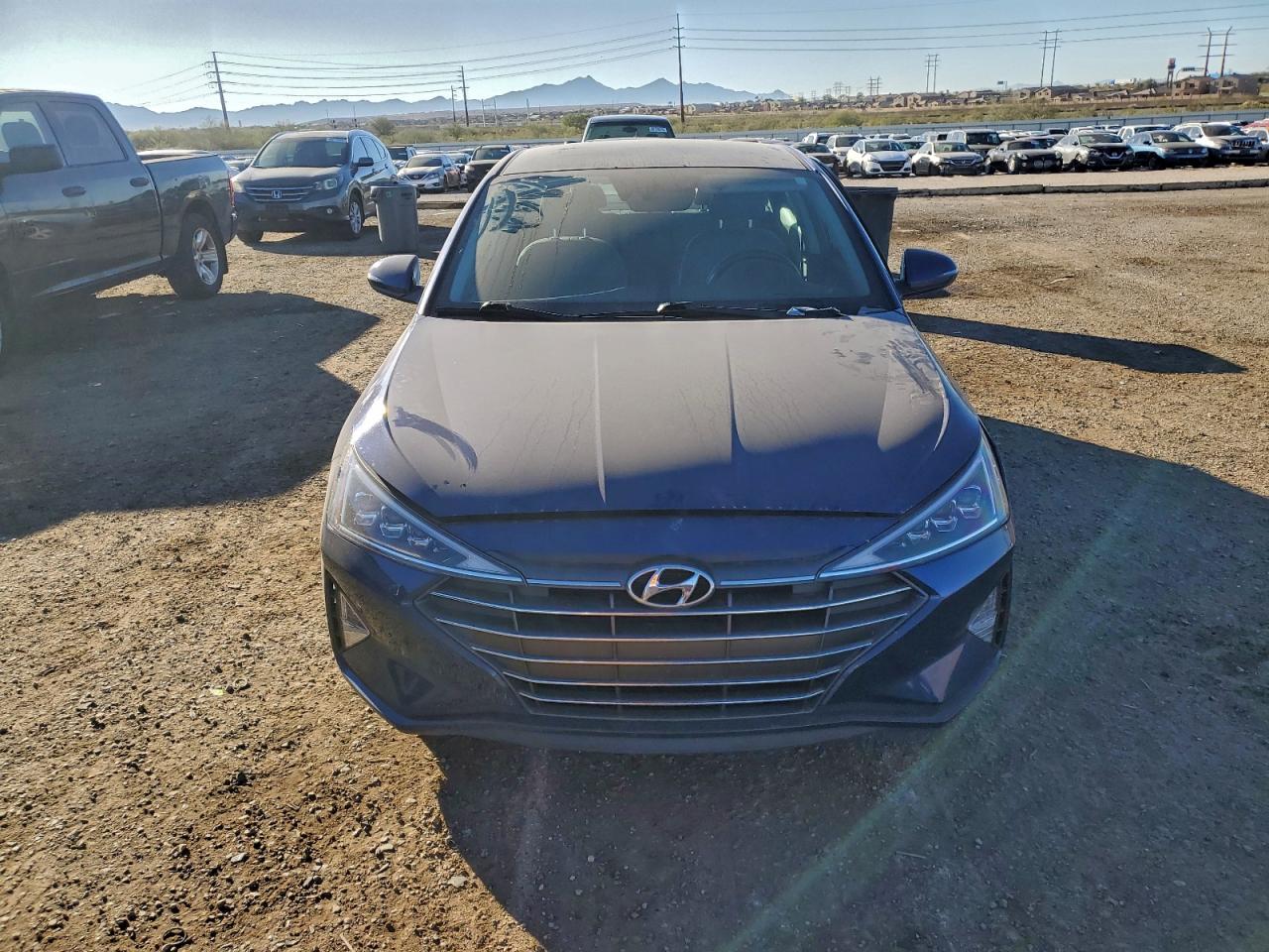 2020 HYUNDAI ELANTRA SEL photo 5