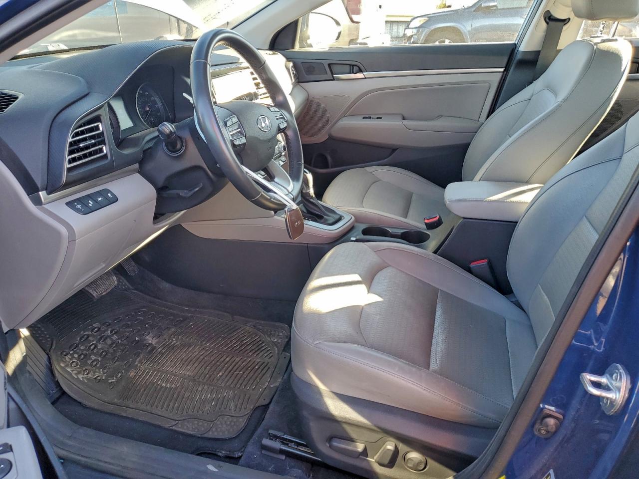2020 HYUNDAI ELANTRA SEL photo 7