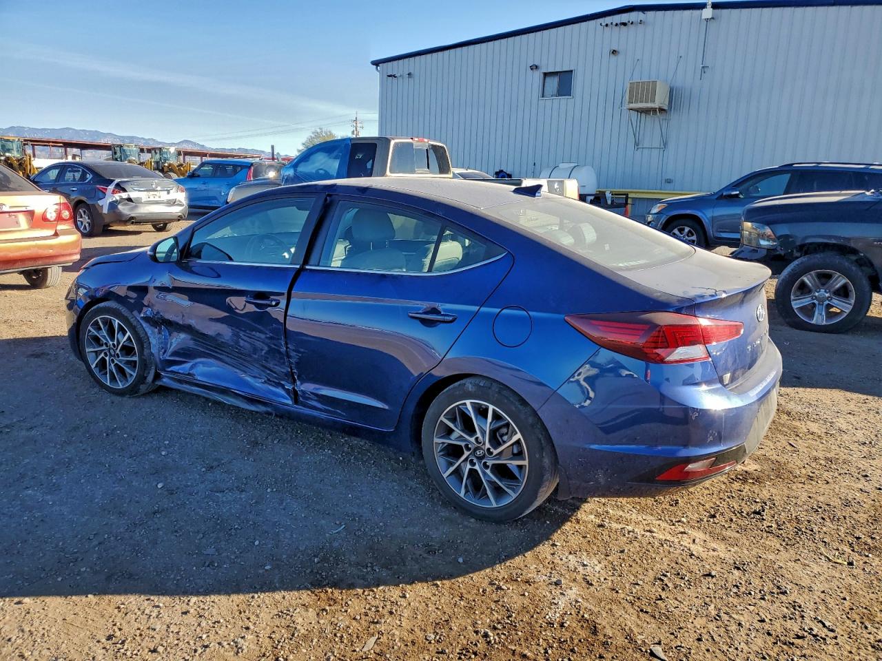 2020 HYUNDAI ELANTRA SEL photo 2
