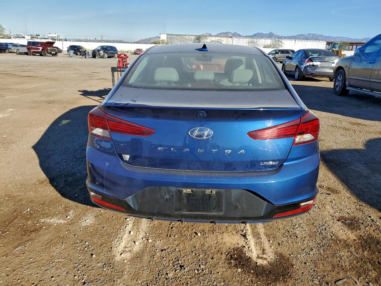 2020 HYUNDAI ELANTRA SEL photo 6