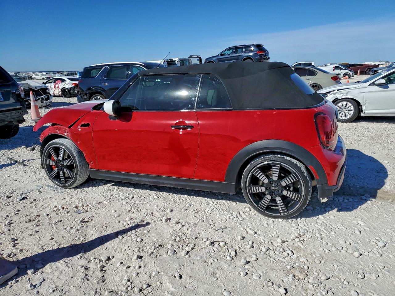 2024 MINI COOPER S photo 2