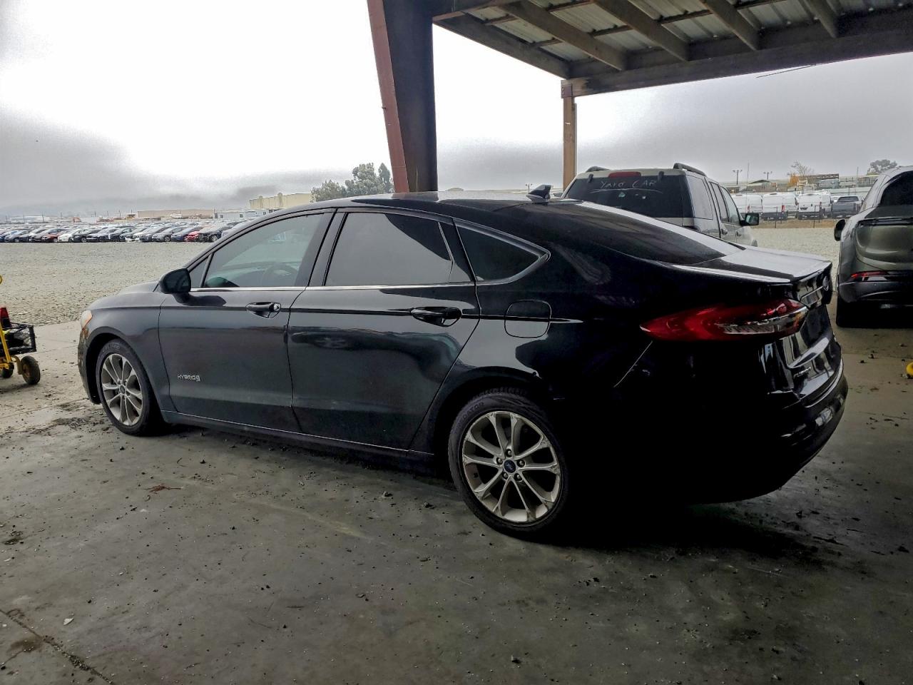 2019 FORD FUSION SE photo 2