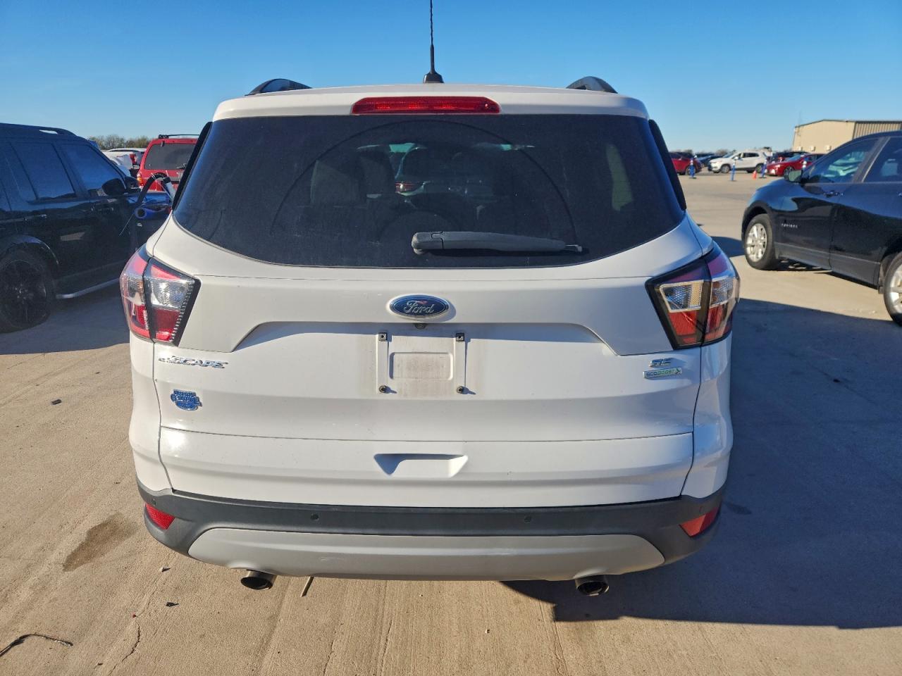 2017 FORD ESCAPE SE photo 6