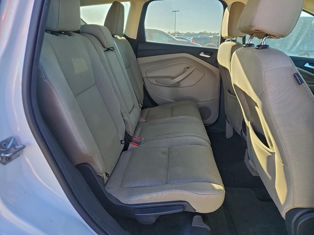 2017 FORD ESCAPE SE photo 10