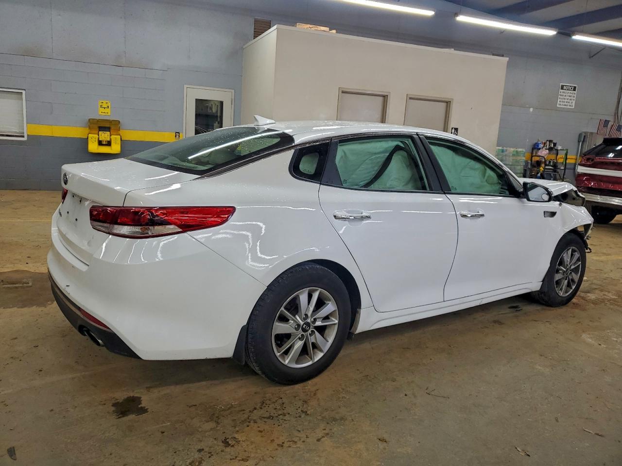 2016 KIA OPTIMA photo 3