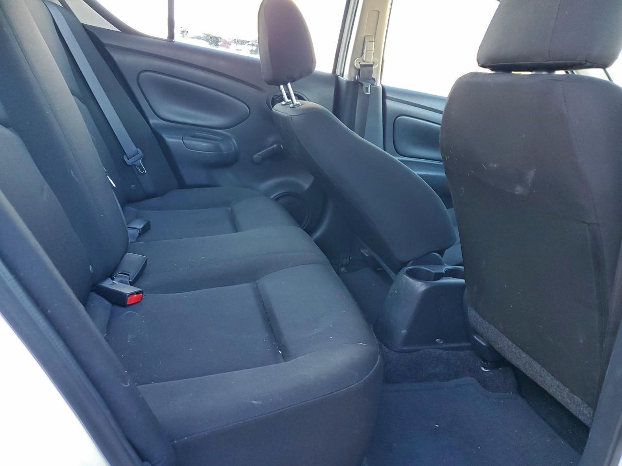2018 NISSAN VERSA S photo 19