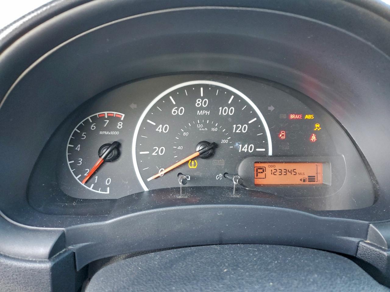 2018 NISSAN VERSA S photo 17