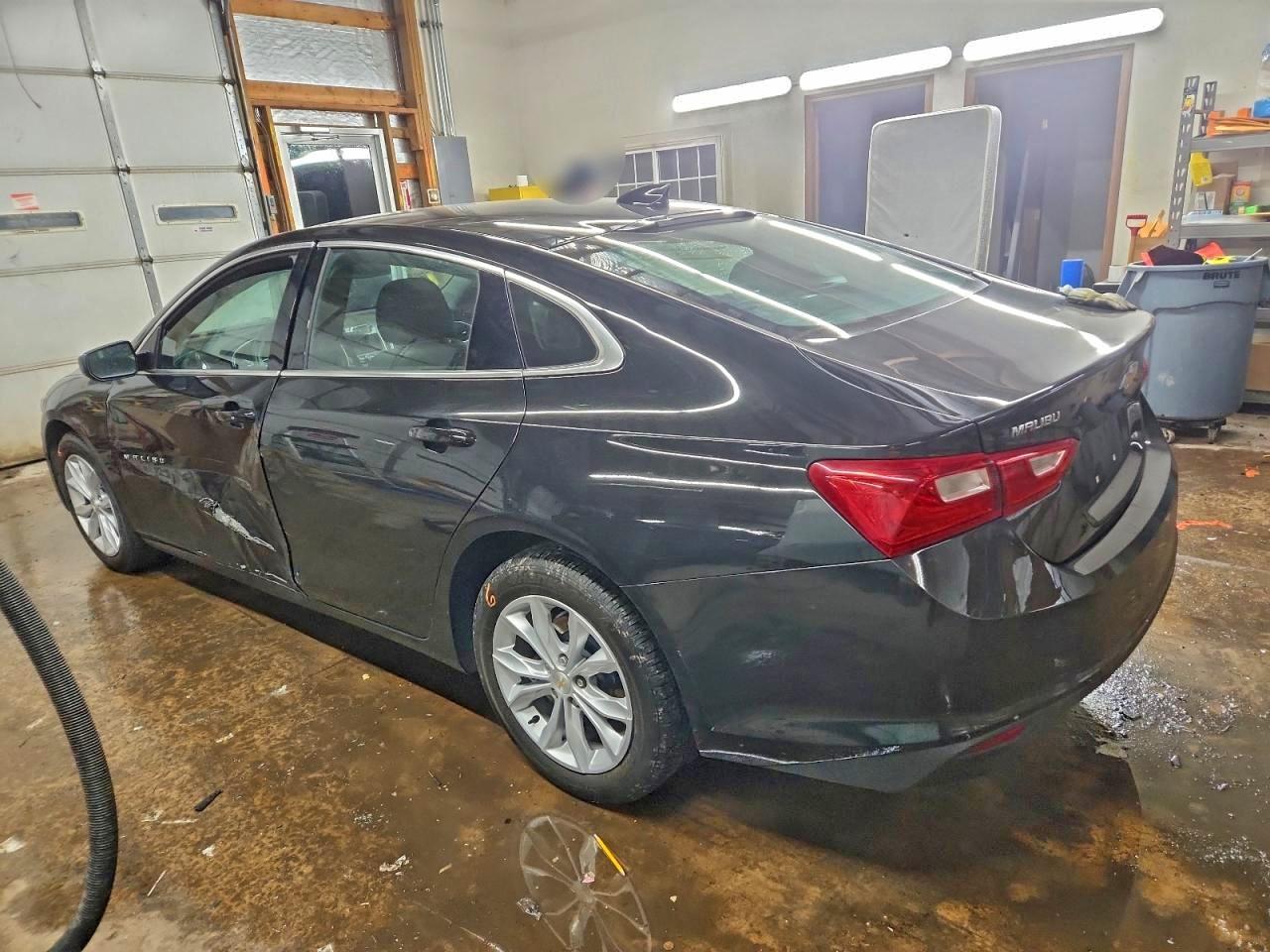 2025 CHEVROLET MALIBU LT photo 2