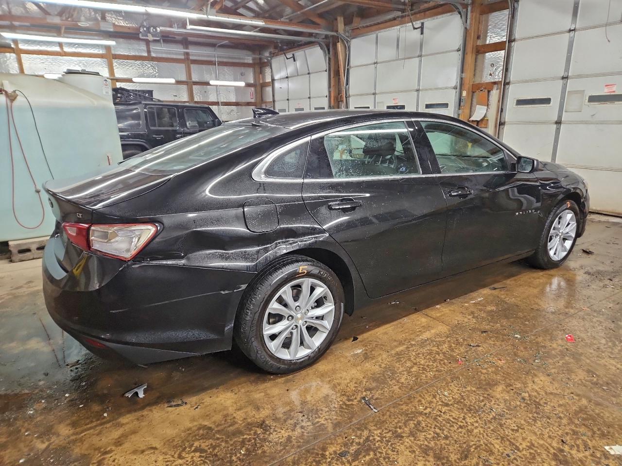2025 CHEVROLET MALIBU LT photo 3