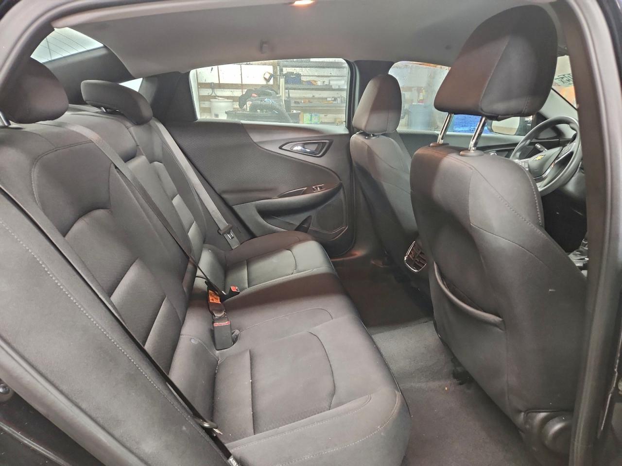 2025 CHEVROLET MALIBU LT photo 10