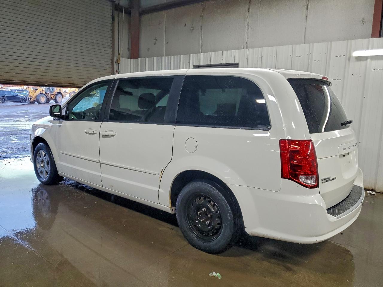 2012 DODGE GRAND CARAVAN SE photo 2