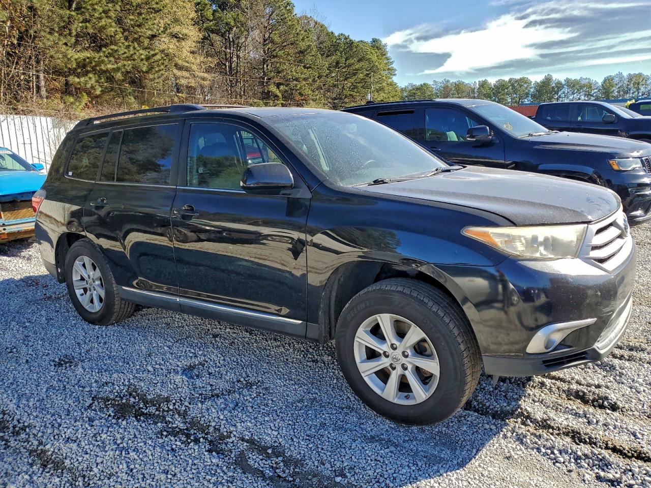 2013 TOYOTA HIGHLANDER BASE photo 4