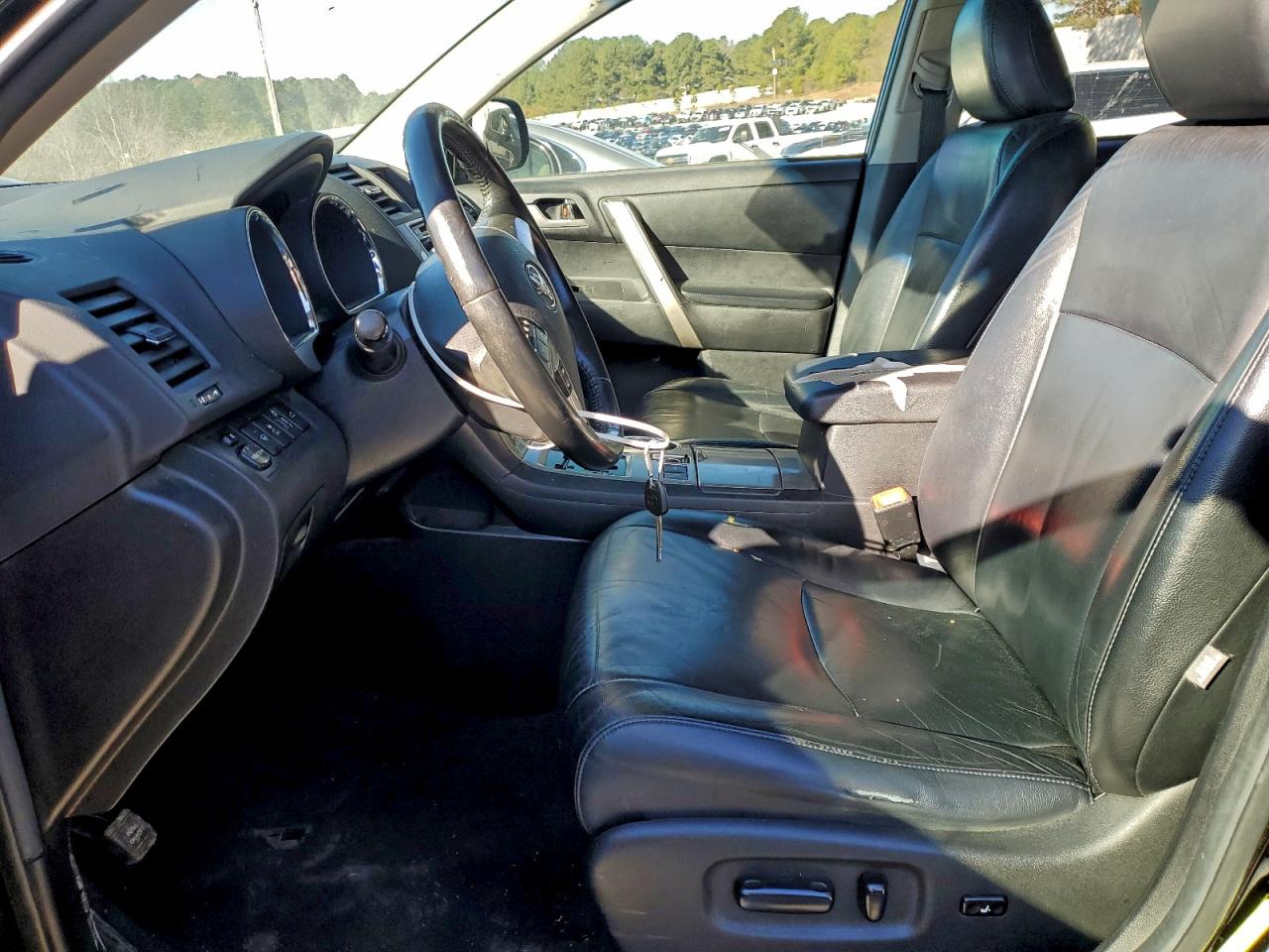2013 TOYOTA HIGHLANDER BASE photo 7