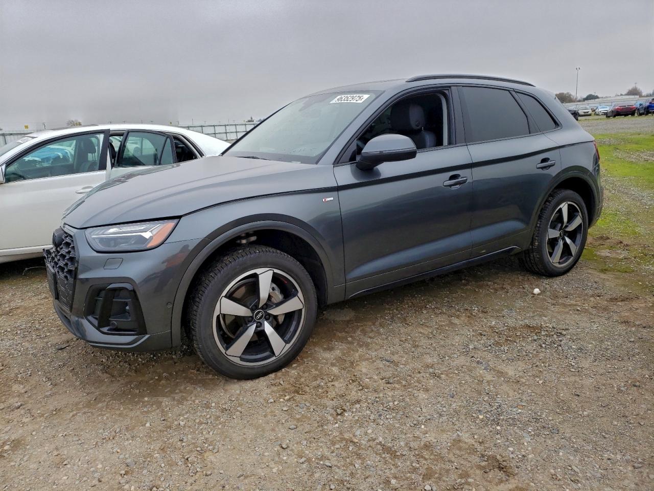 2022 AUDI Q5