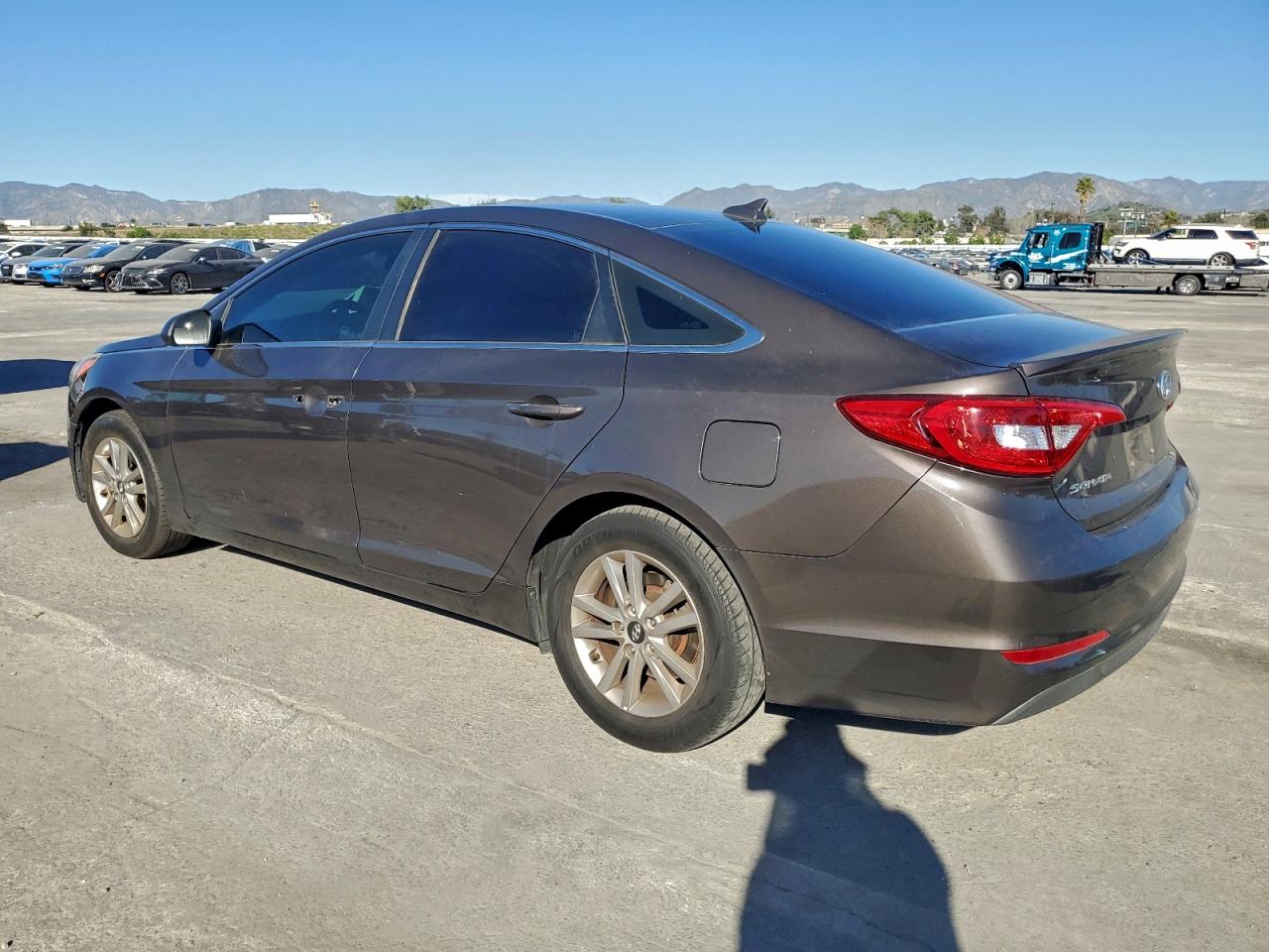 2016 HYUNDAI SONATA SE photo 2