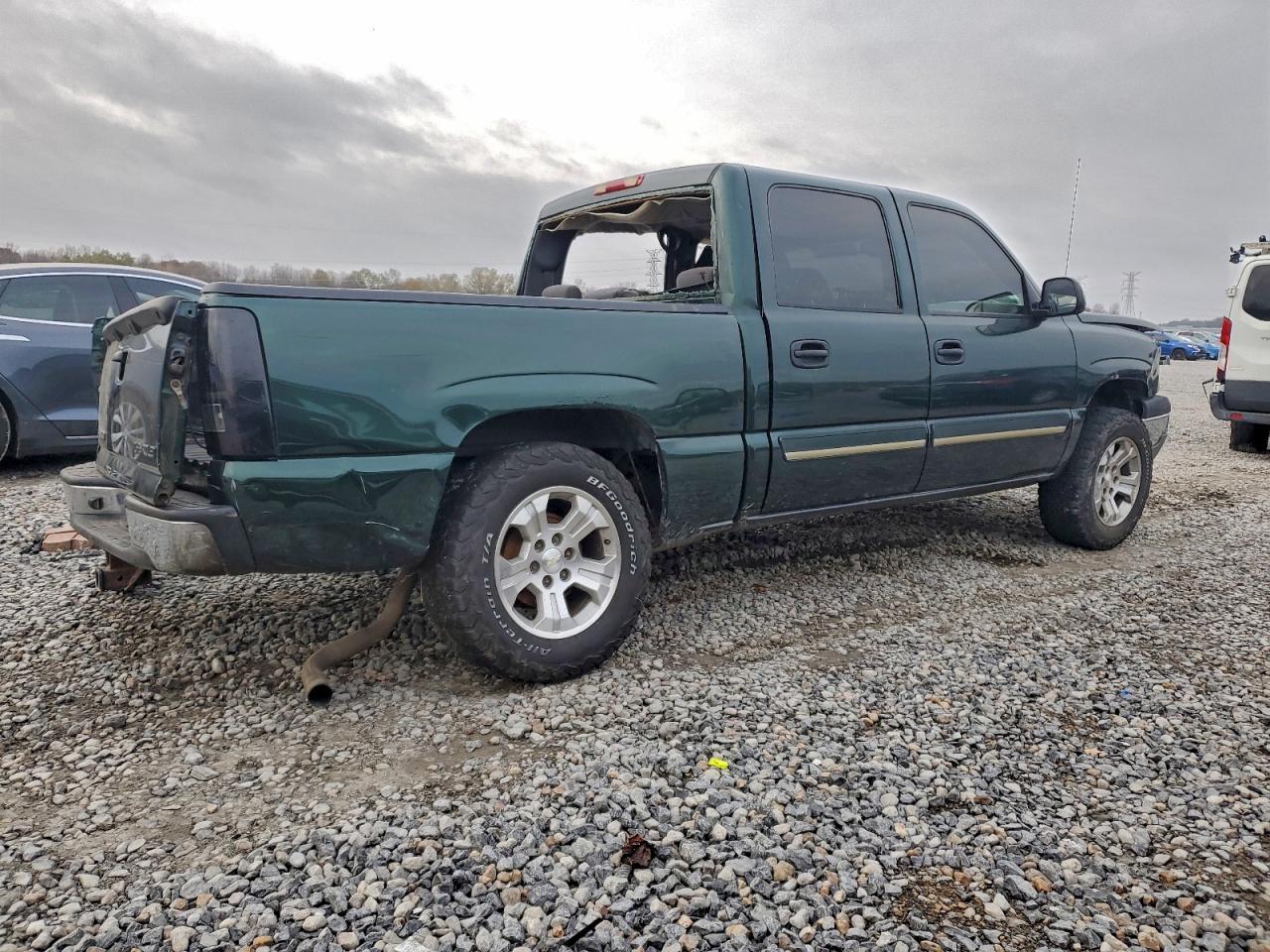2005 CHEVROLET SILVERADO C1500 photo 3