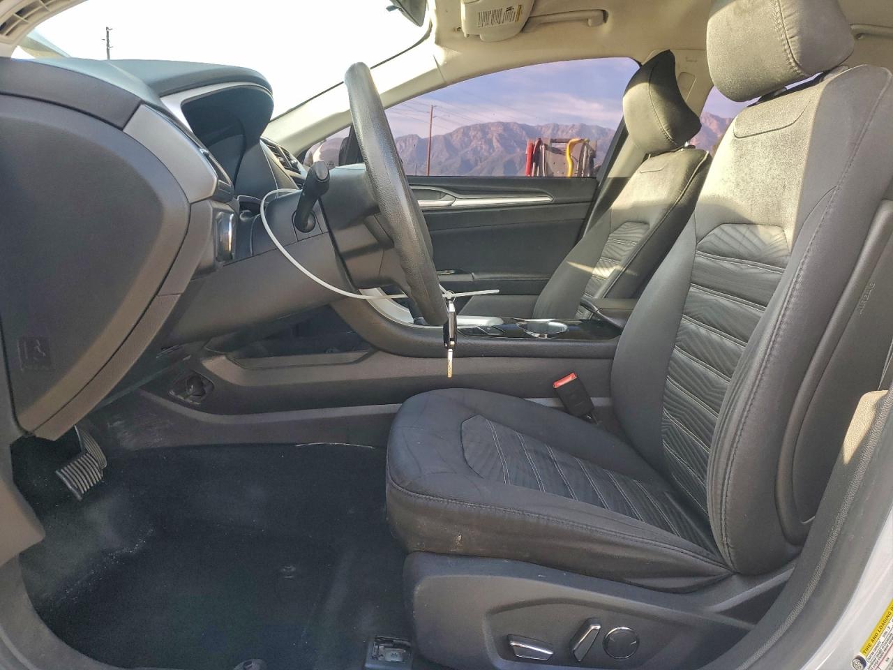 2016 FORD FUSION SE photo 7