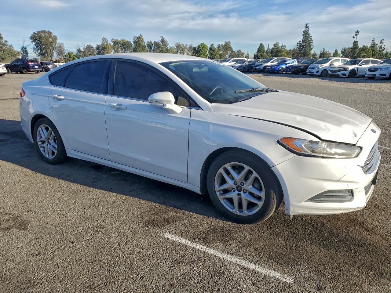 2016 FORD FUSION SE photo 4