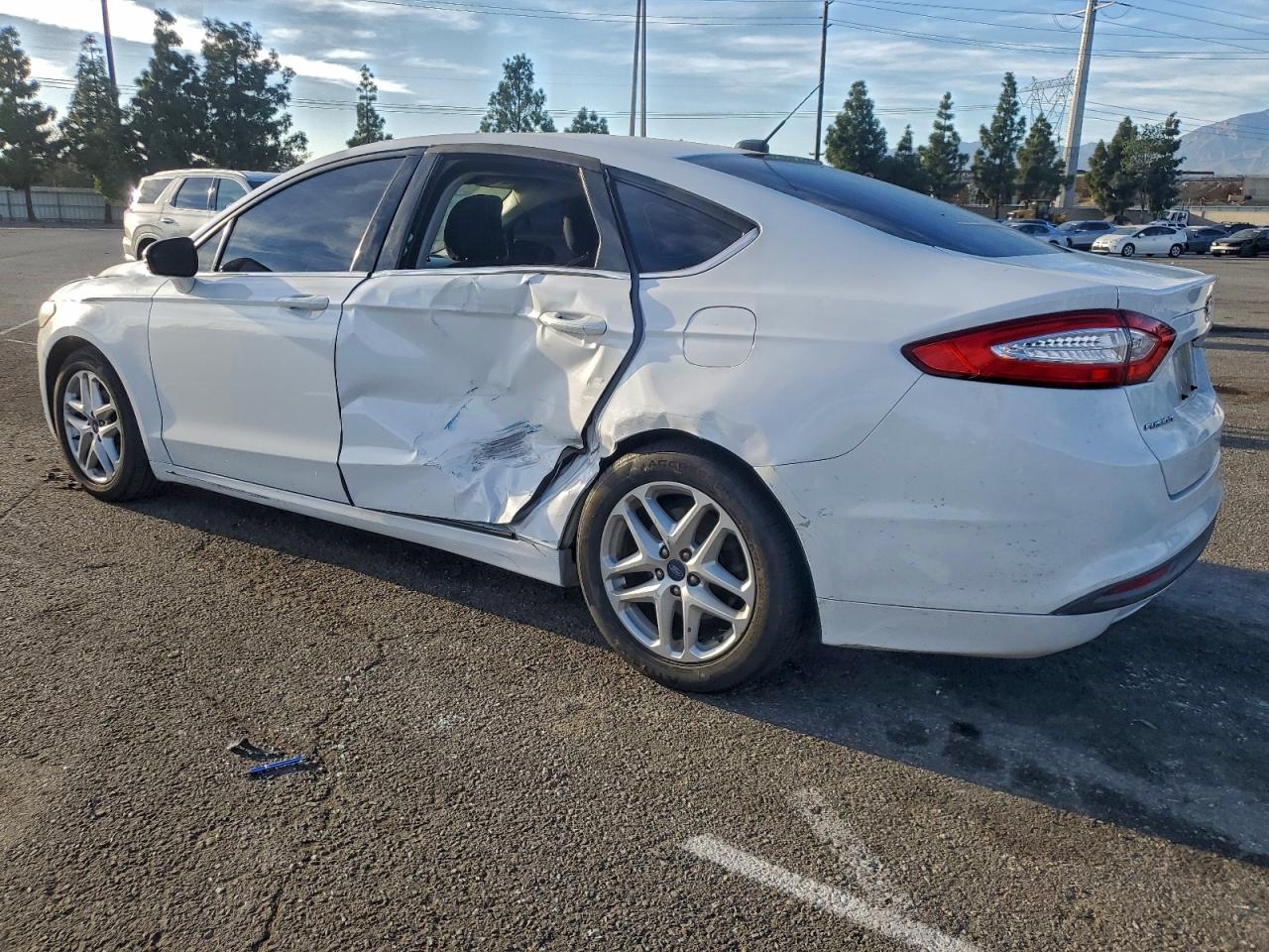 2016 FORD FUSION SE photo 2