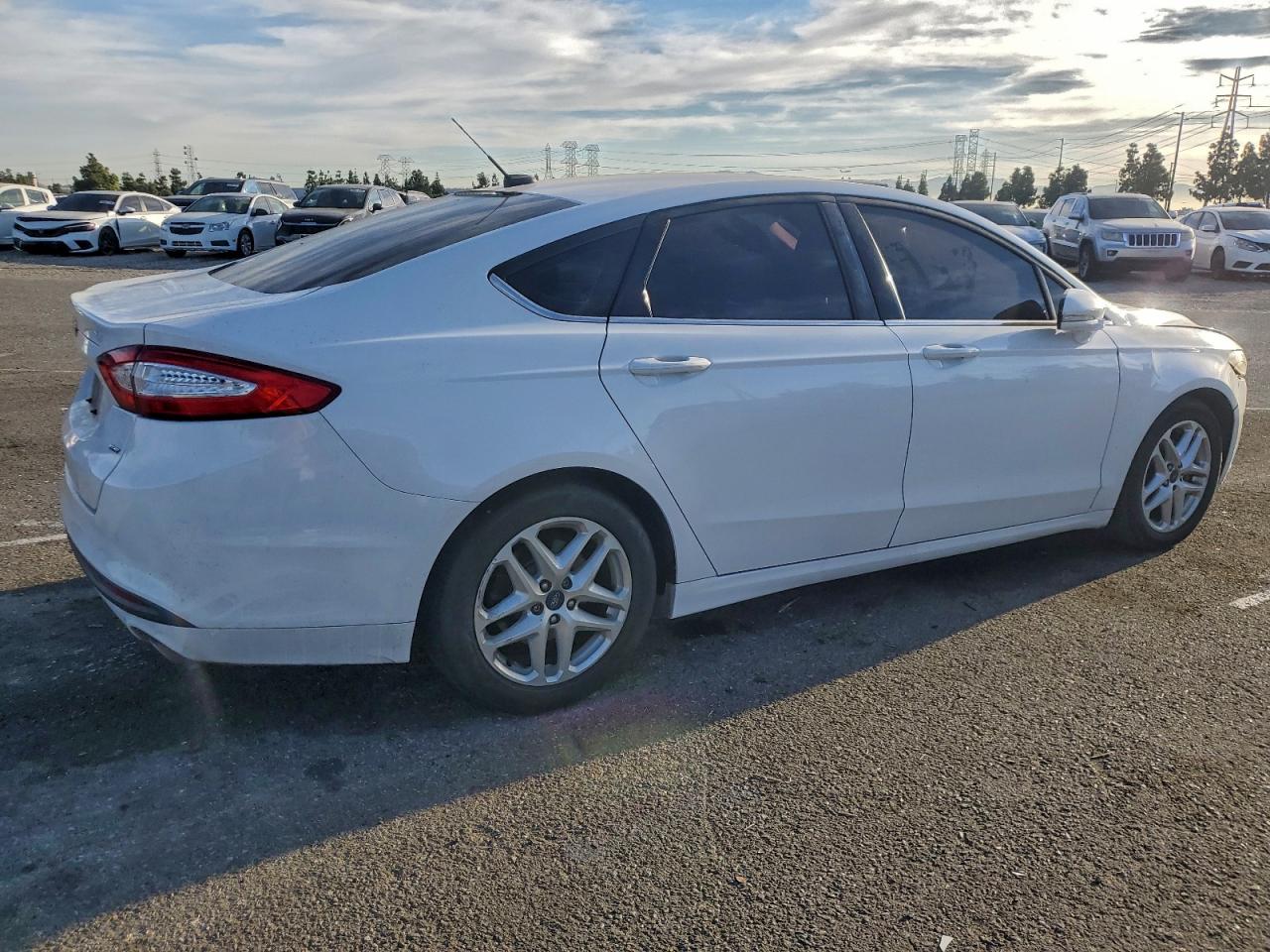 2016 FORD FUSION SE photo 3