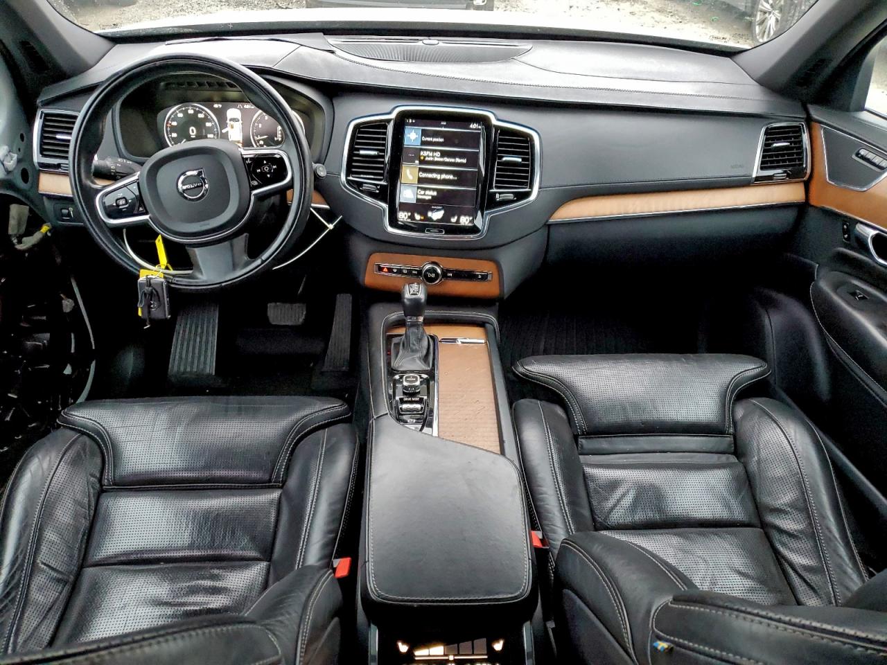 2016 VOLVO XC90 T6 photo 8