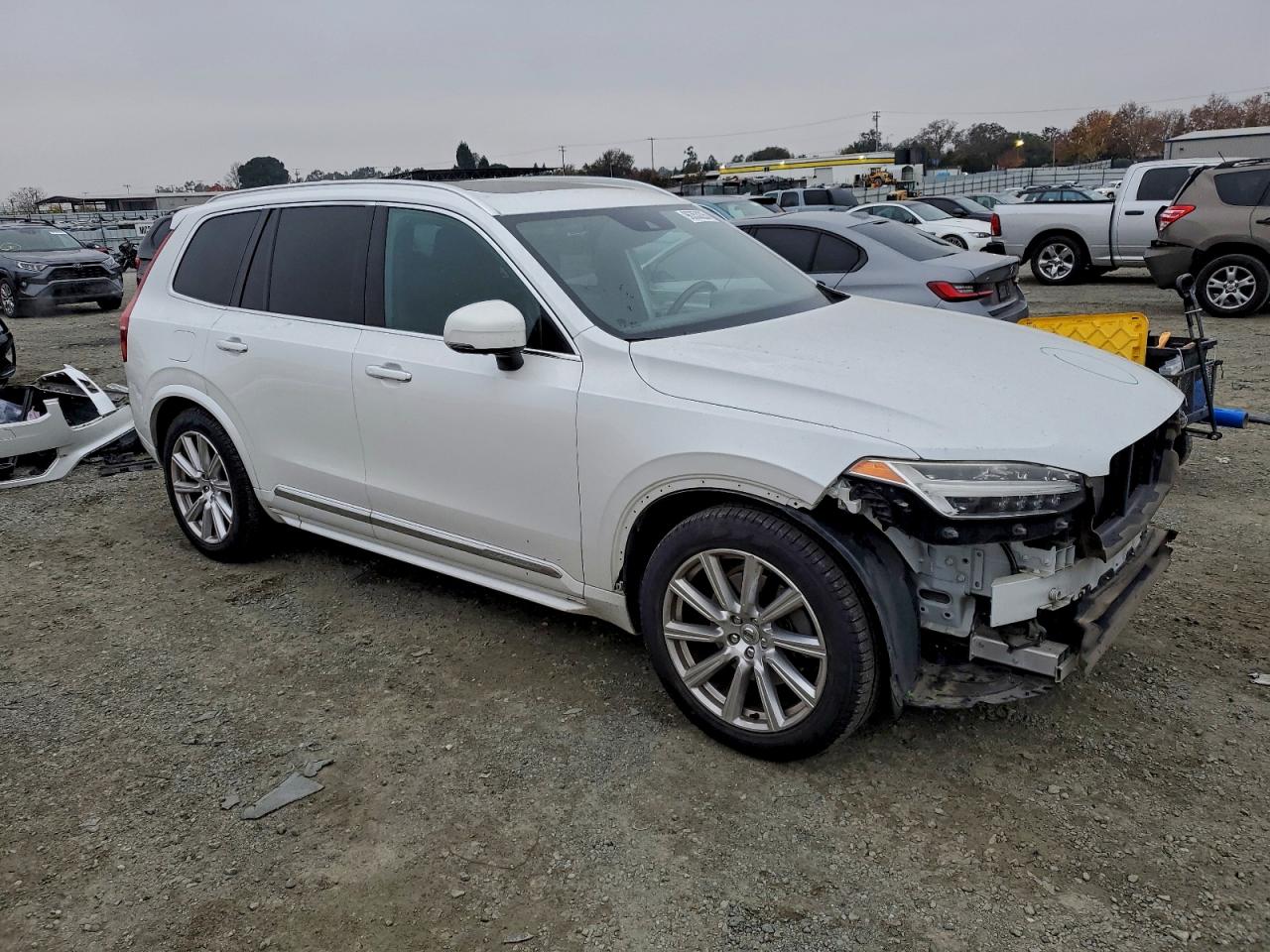 2016 VOLVO XC90 T6 photo 4