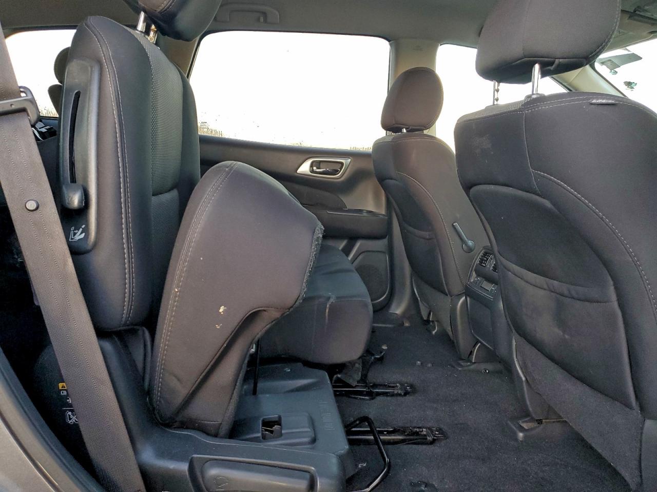 2017 NISSAN PATHFINDER S photo 11