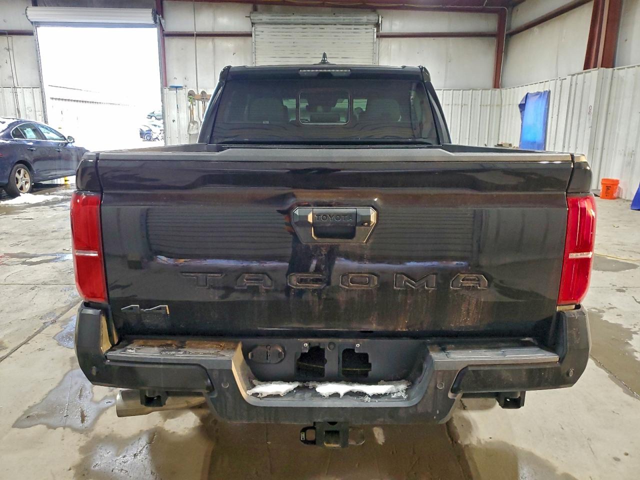 2025 TOYOTA TACOMA DOUBLE CAB photo 6