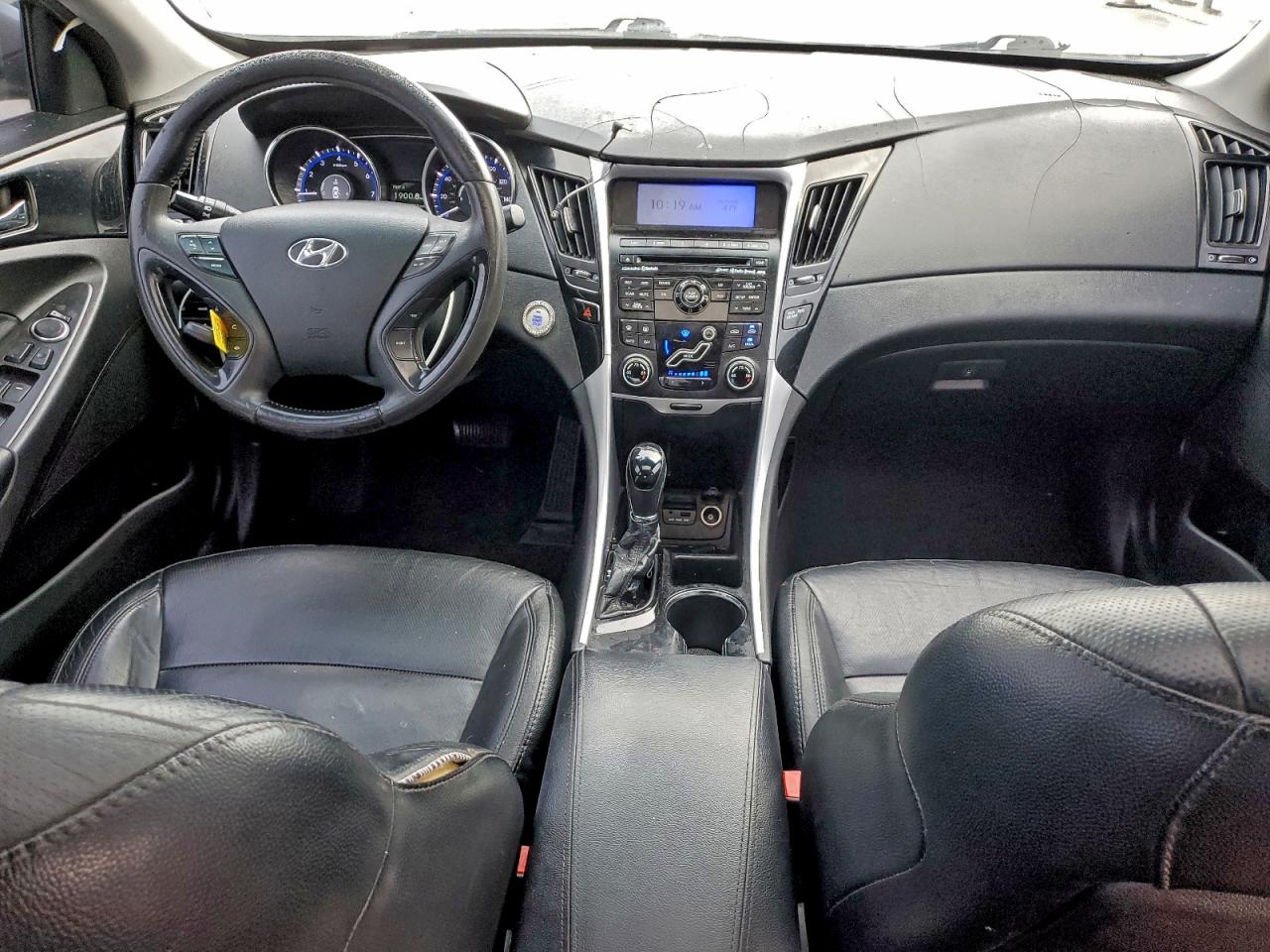 2011 HYUNDAI SONATA SE photo 8