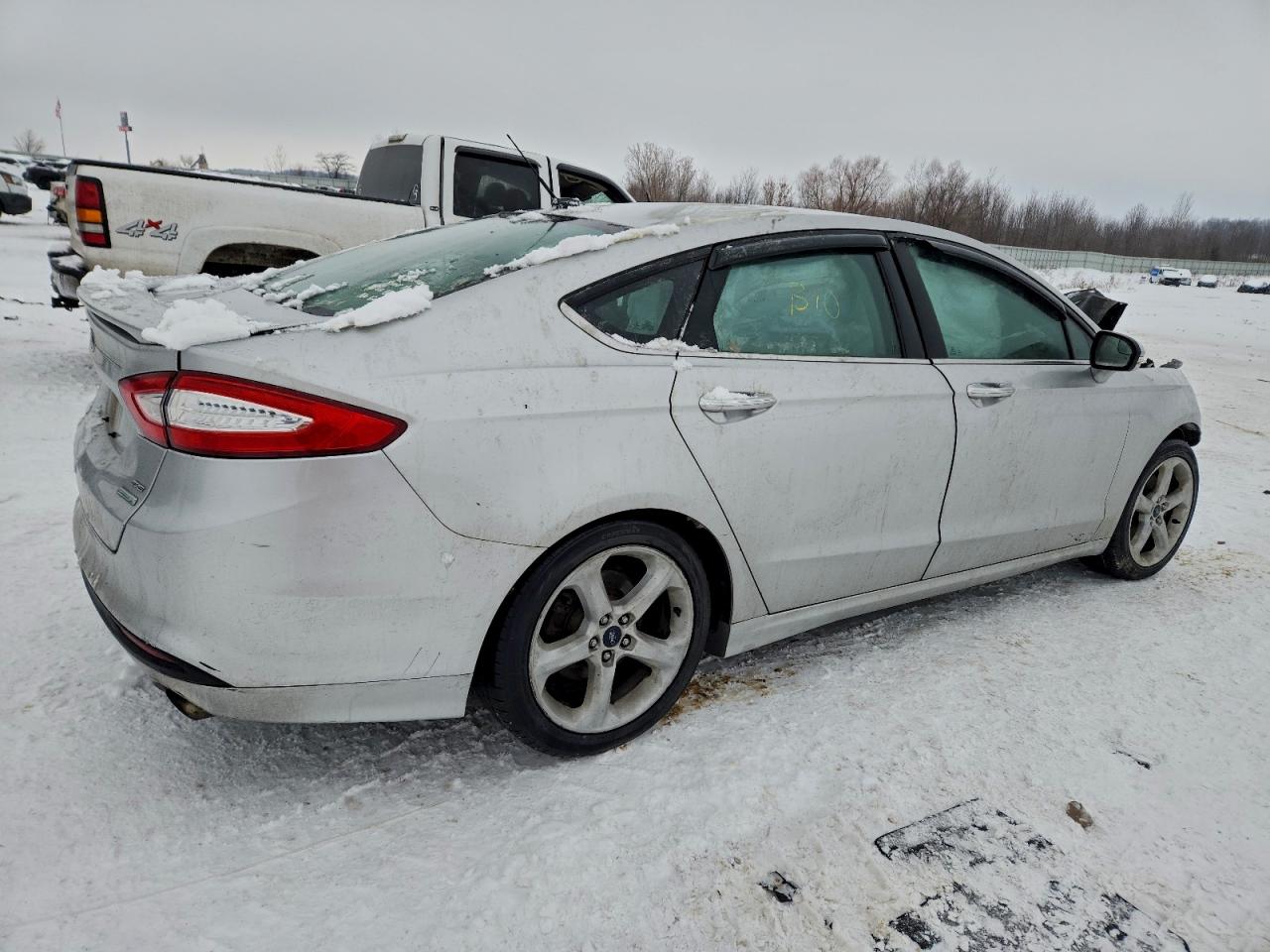 2016 FORD FUSION SE photo 3