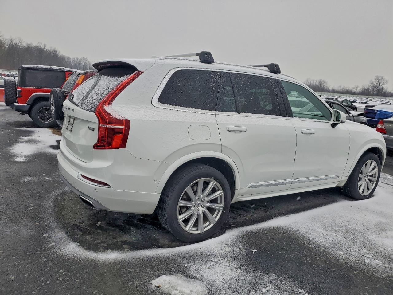 2016 VOLVO XC90 T8 photo 3