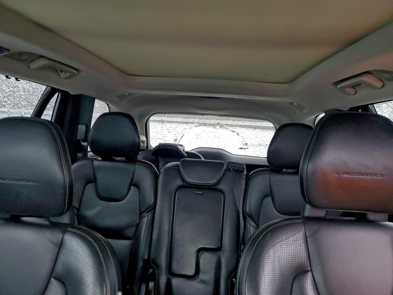 2016 VOLVO XC90 T8 photo 10