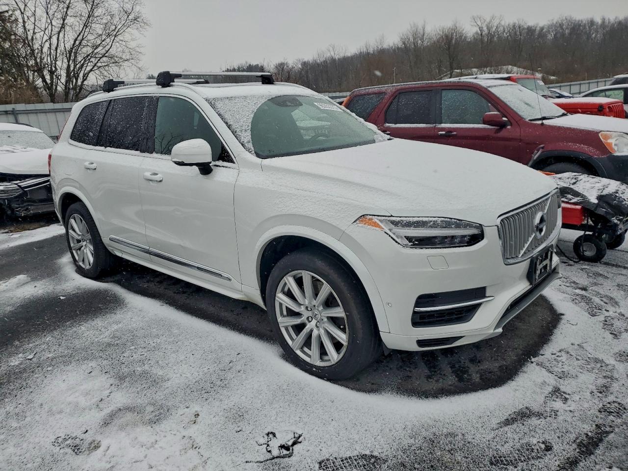 2016 VOLVO XC90 T8 photo 4