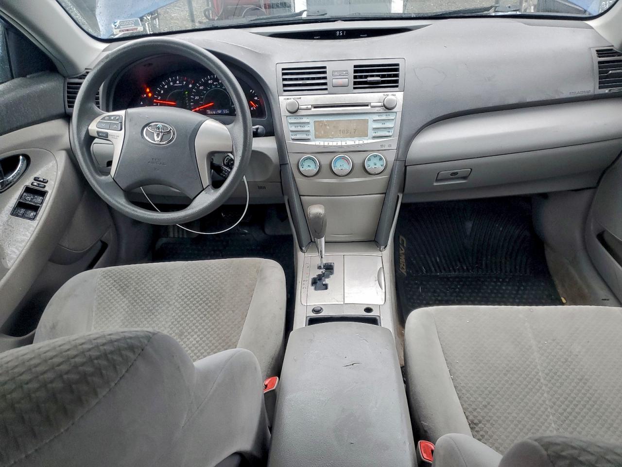 2009 TOYOTA CAMRY BASE photo 8