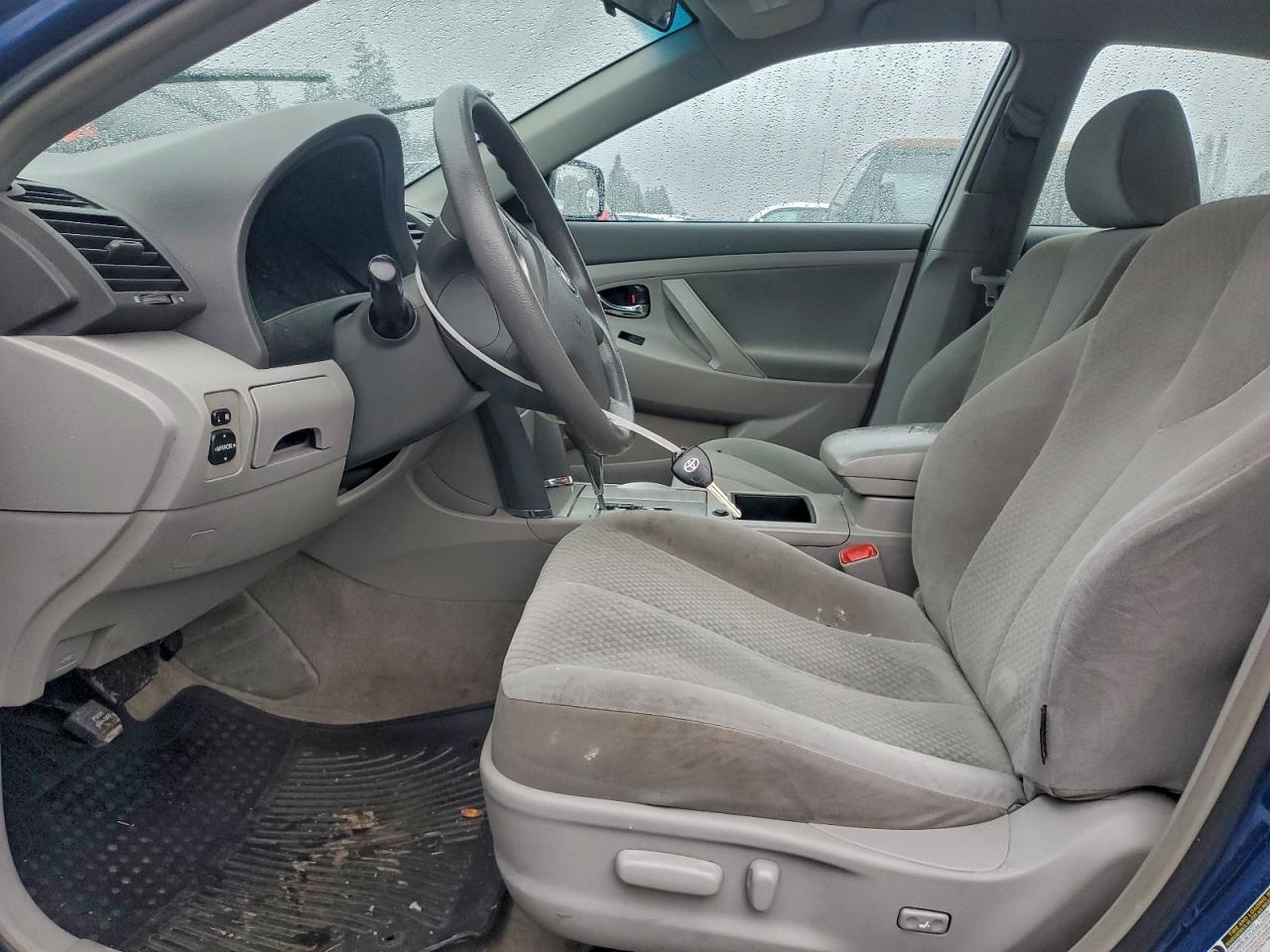 2009 TOYOTA CAMRY BASE photo 7