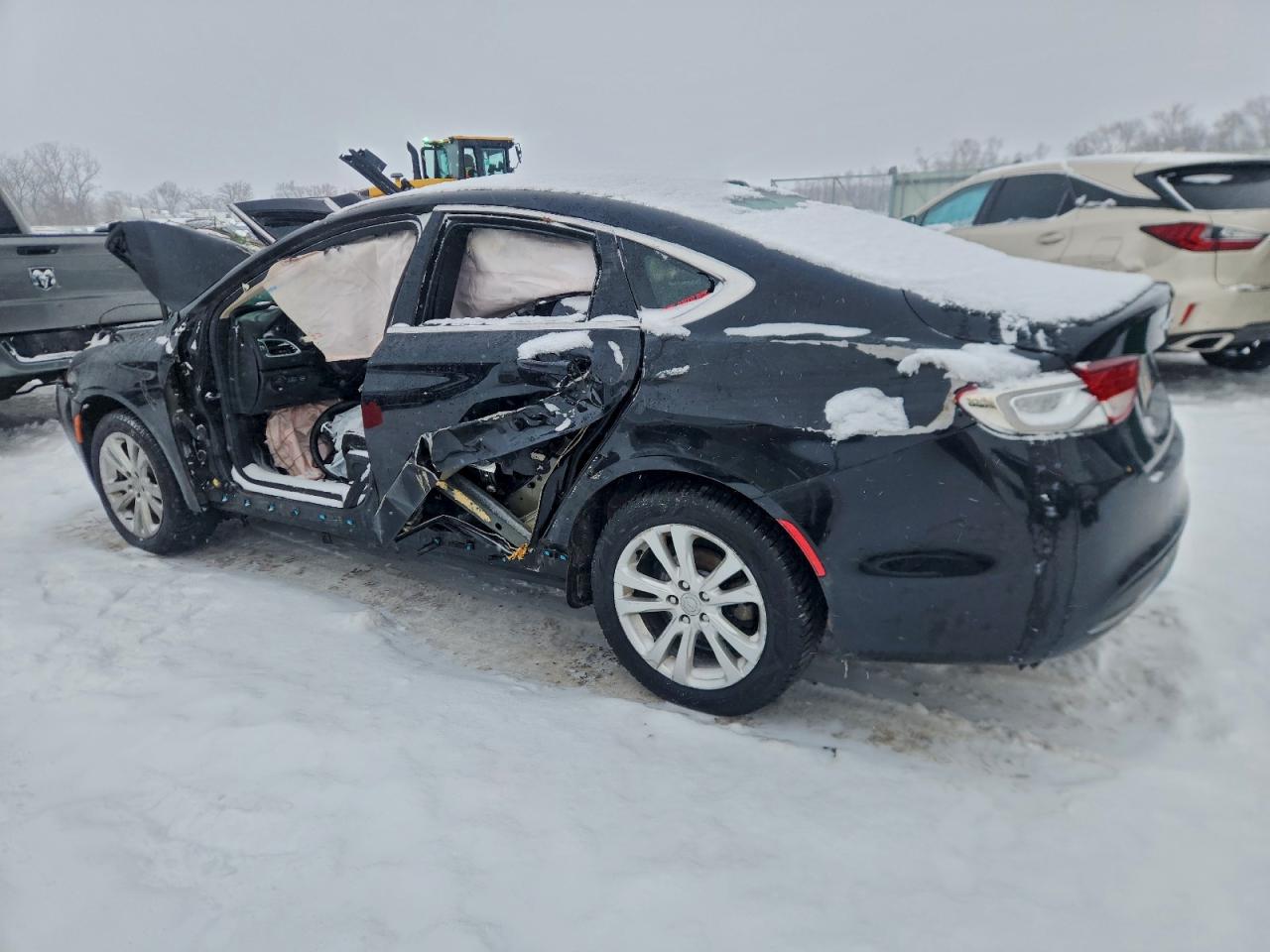 2016 CHRYSLER 200 LIMITED photo 2