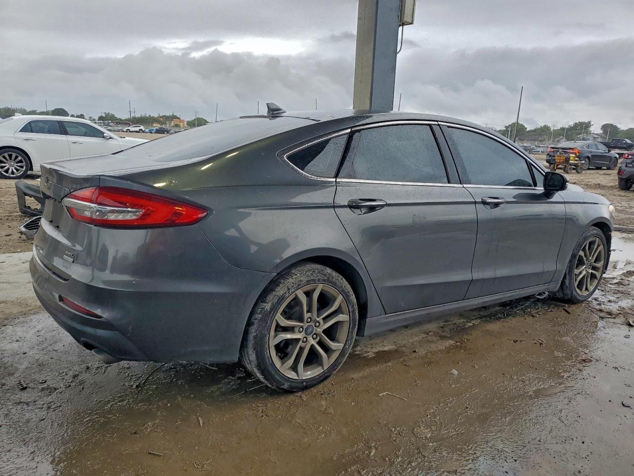 2019 FORD FUSION SEL photo 3