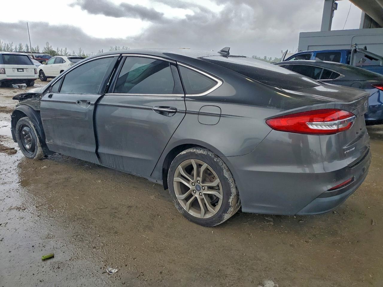2019 FORD FUSION SEL photo 2