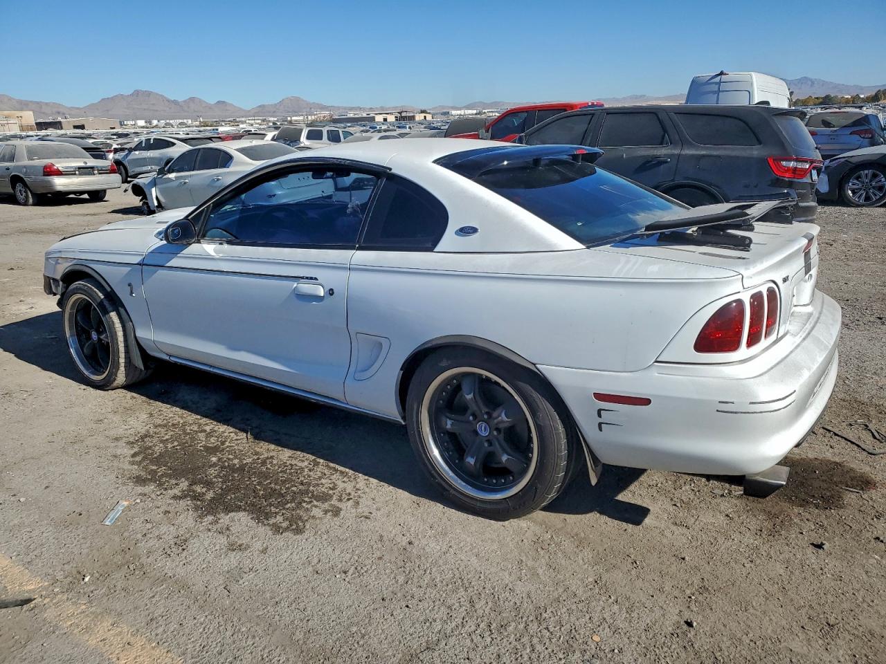 1996 FORD MUSTANG COBRA photo 2