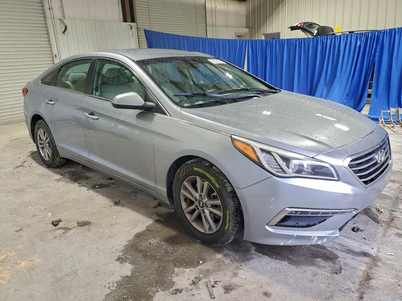 2015 HYUNDAI SONATA SE photo 4