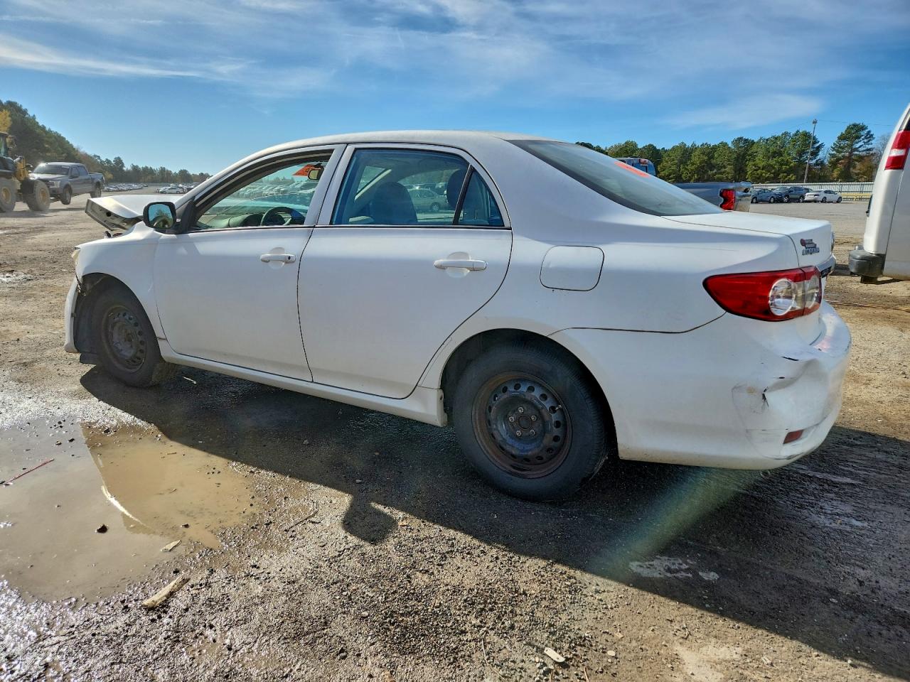 2011 TOYOTA COROLLA BASE photo 2