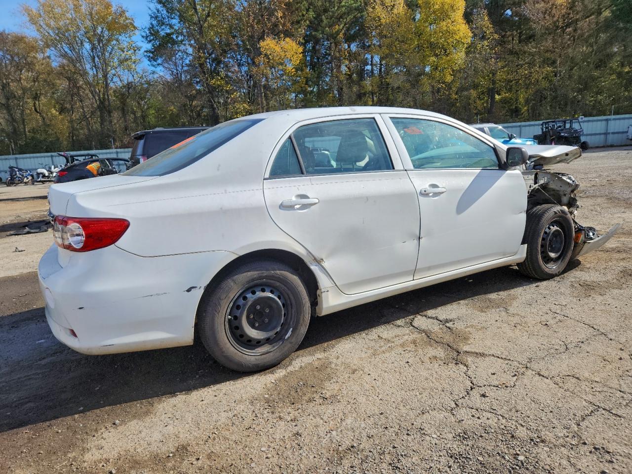 2011 TOYOTA COROLLA BASE photo 3