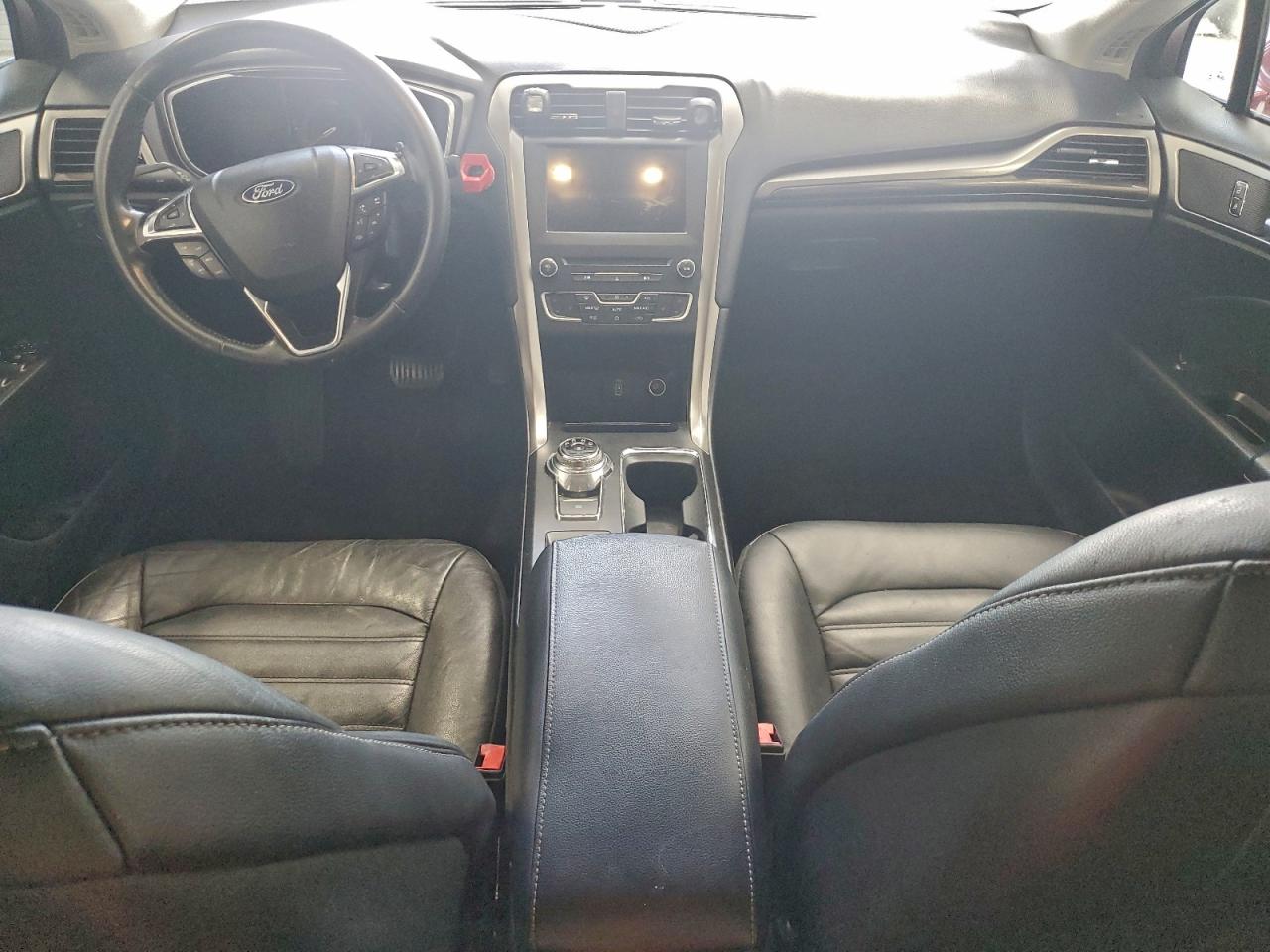 2018 FORD FUSION SE photo 8