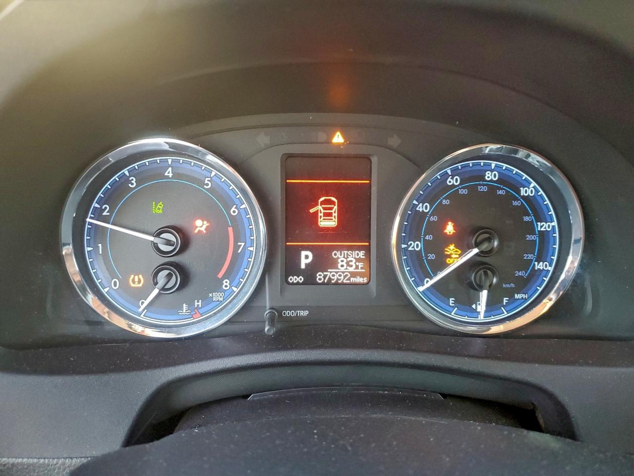 2018 TOYOTA COROLLA L photo 9
