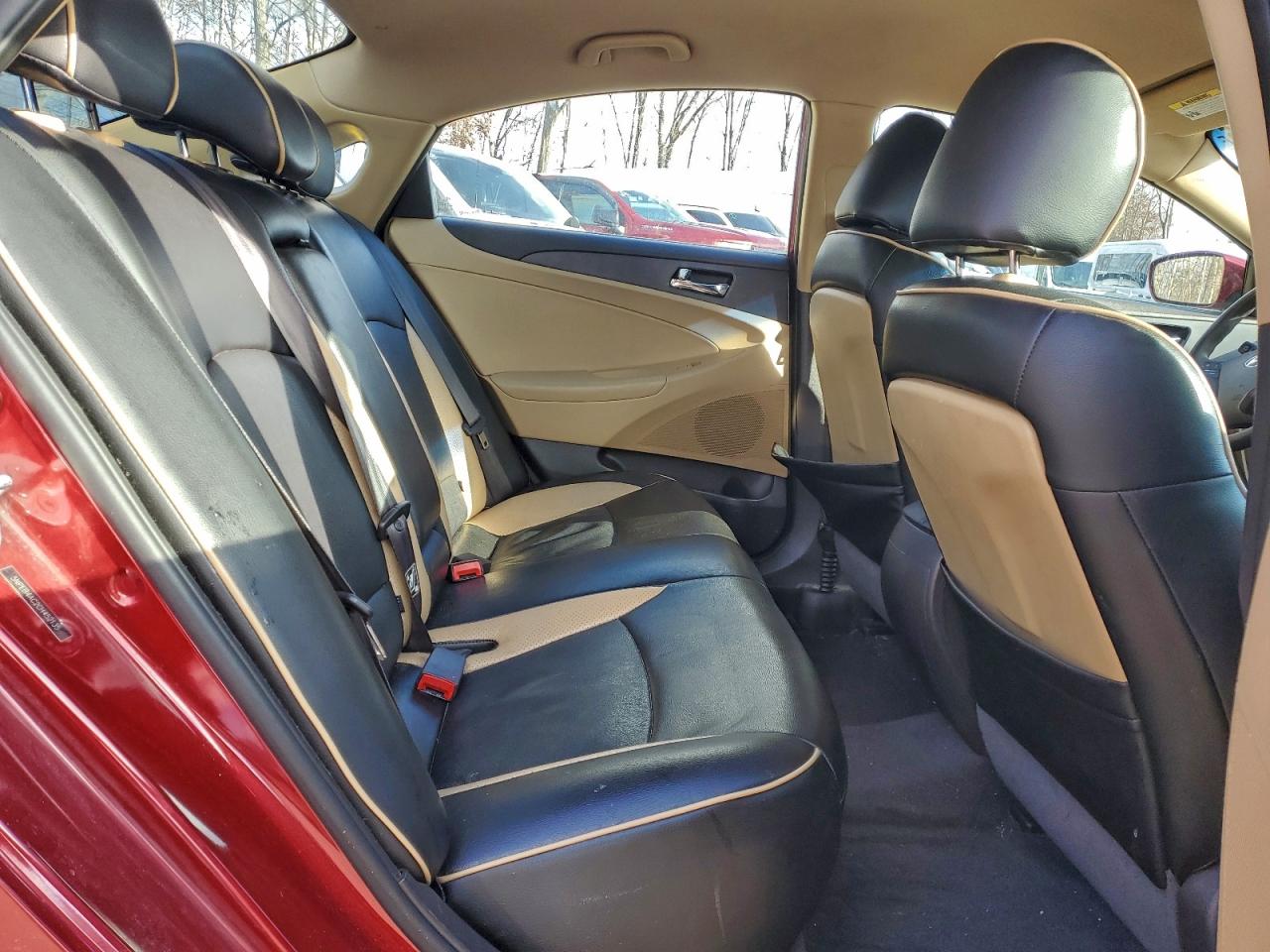 2012 HYUNDAI SONATA GLS photo 10